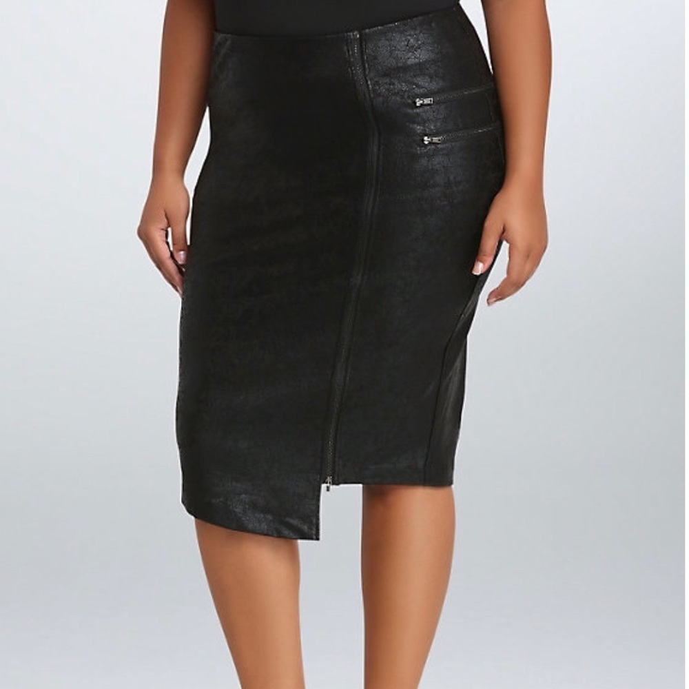 Torrid Asymmetrical Zip Midi Skirt Sz 3🌹
